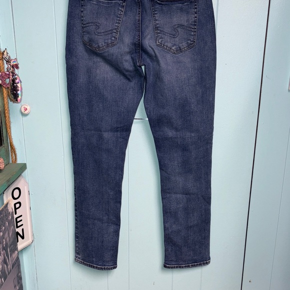 Silver Jeans Co. Classic Blue Denim - Picture 7 of 8